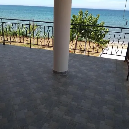 Theo House In Kyllini Zakynthos Vakantiehuis *